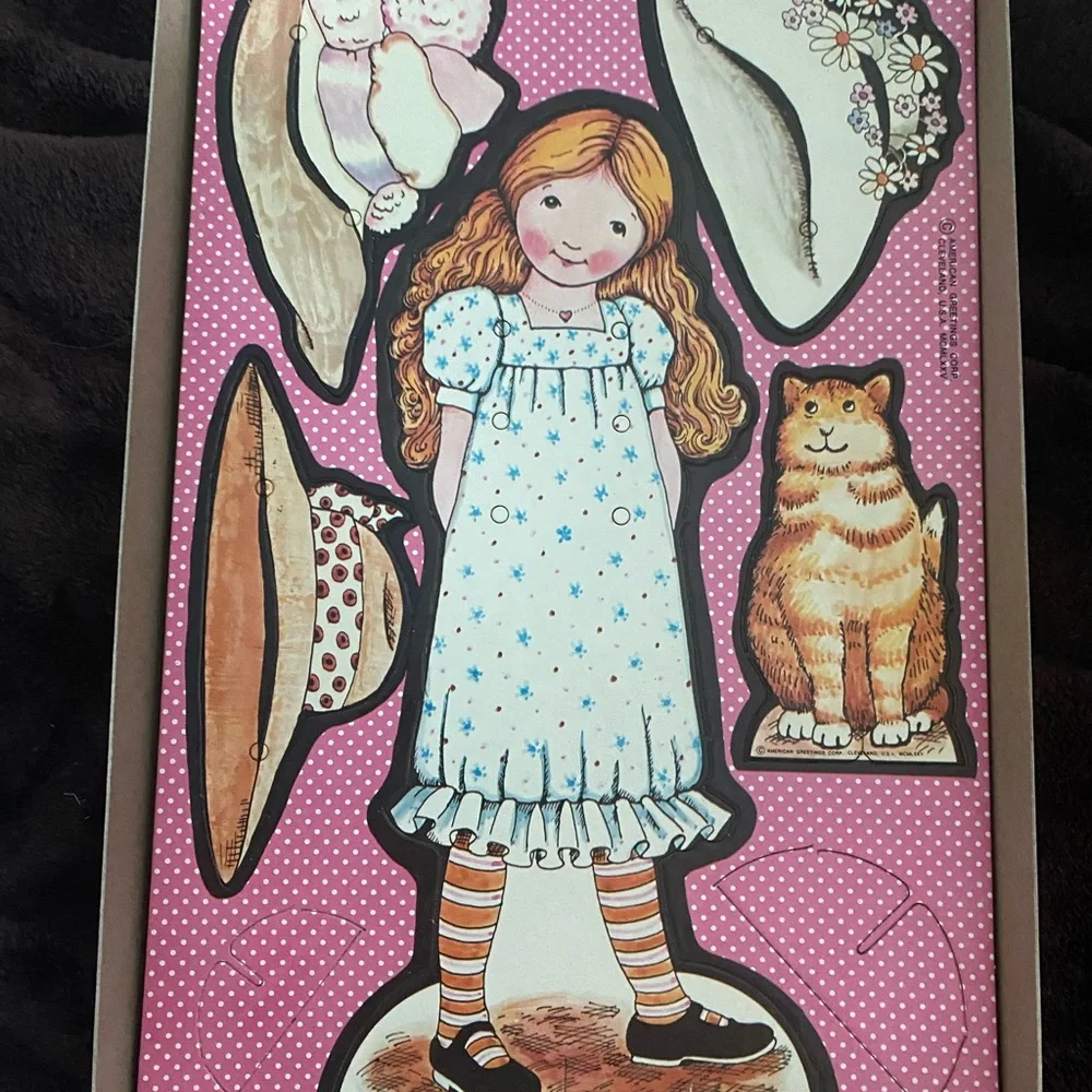 Holly Hobbie Sew-Ons Craft Kit - Picture 3 of 6